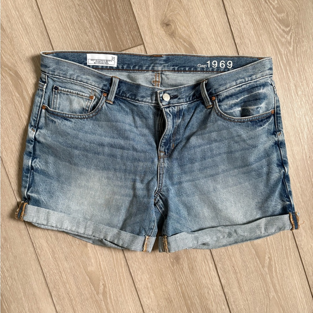 GAP Women's Sexy Boyfriend Jean Shorts